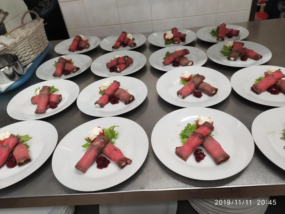 Penzion a Restaurace Nad Hradem Křivoklát Exteriér fotografie