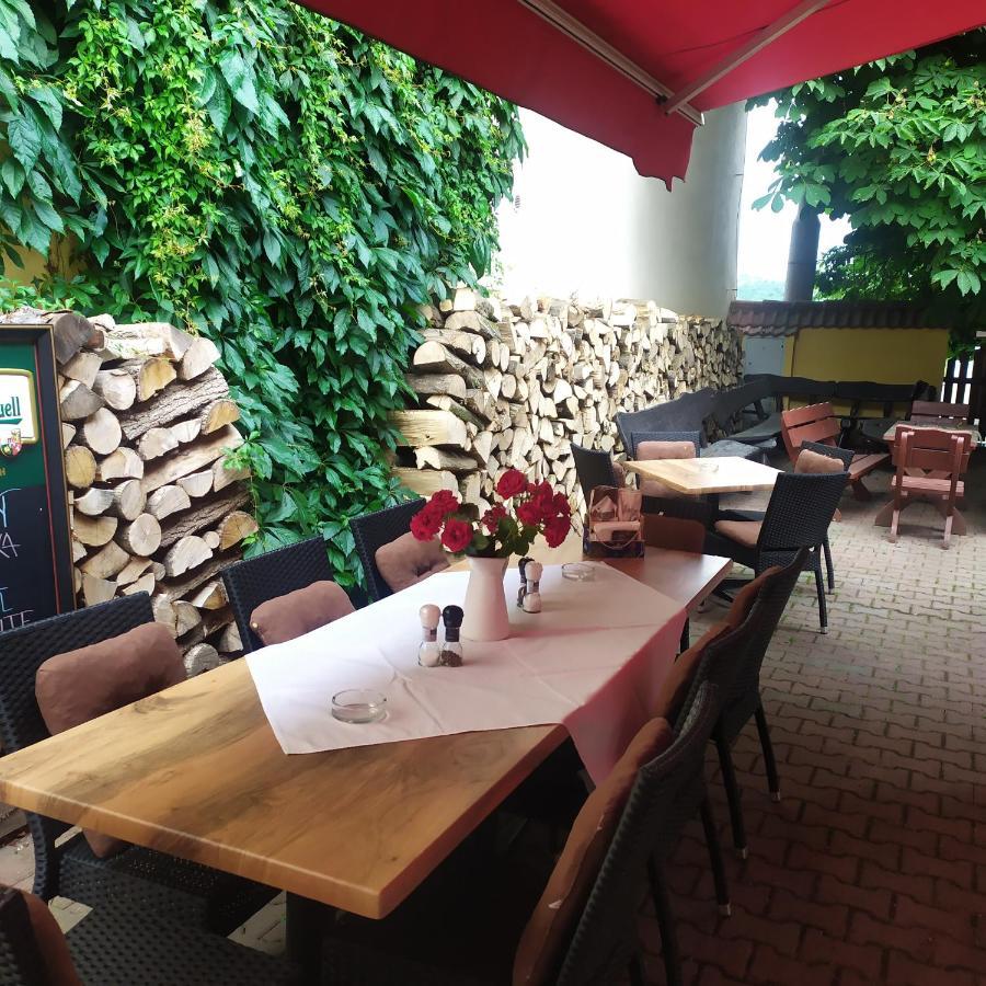 Penzion a Restaurace Nad Hradem Křivoklát Exteriér fotografie