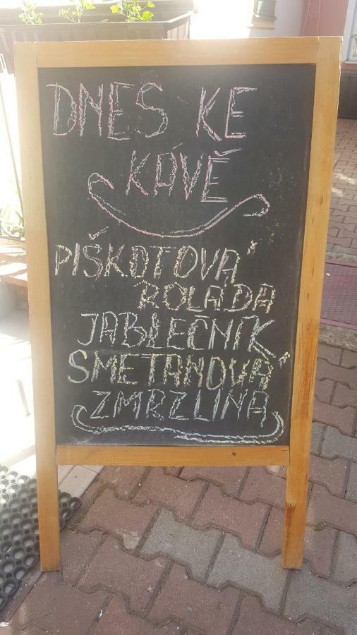 Penzion a Restaurace Nad Hradem Křivoklát Exteriér fotografie